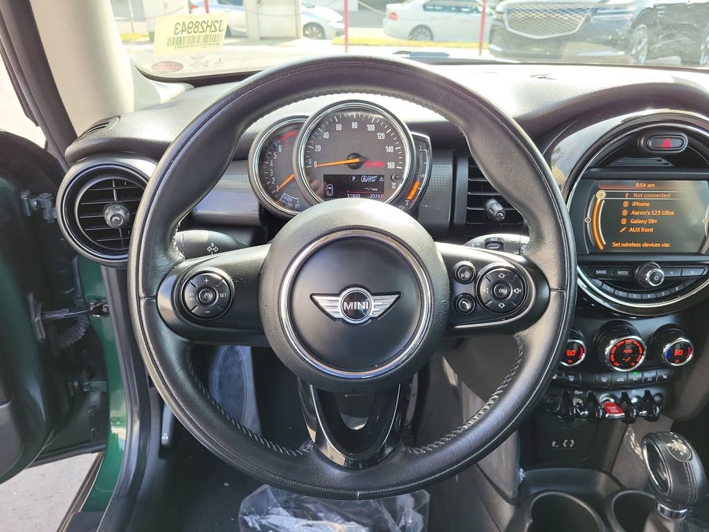 Used 2018 MINI Cooper 2-Door Hardtop image 16
