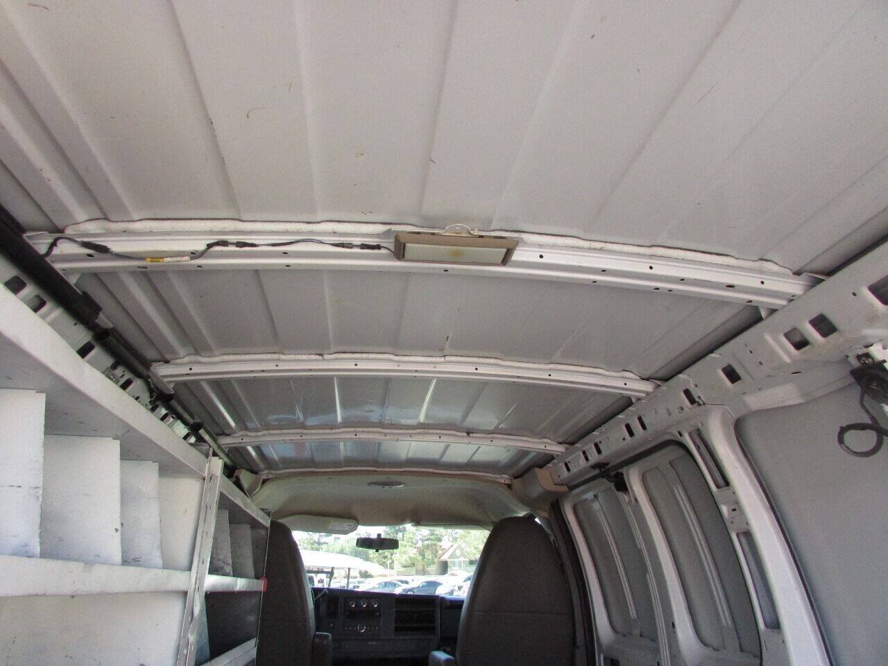 Used 2012 Chevrolet Express 1500 RWD image 17