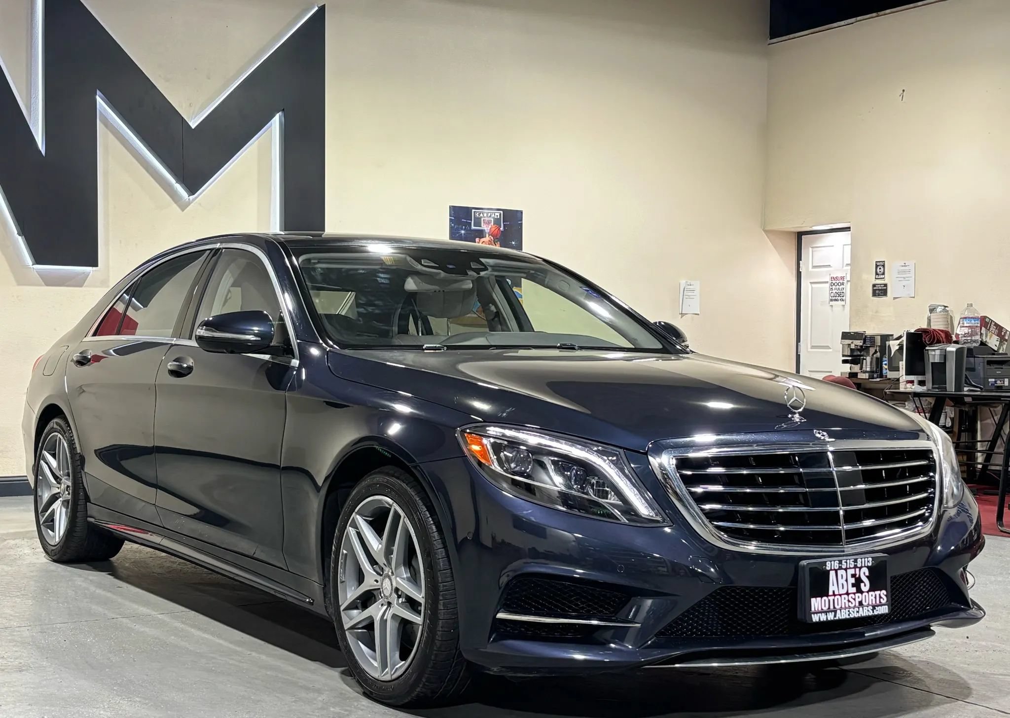 Used 2016 Mercedes-Benz S 550 Sedan image 3
