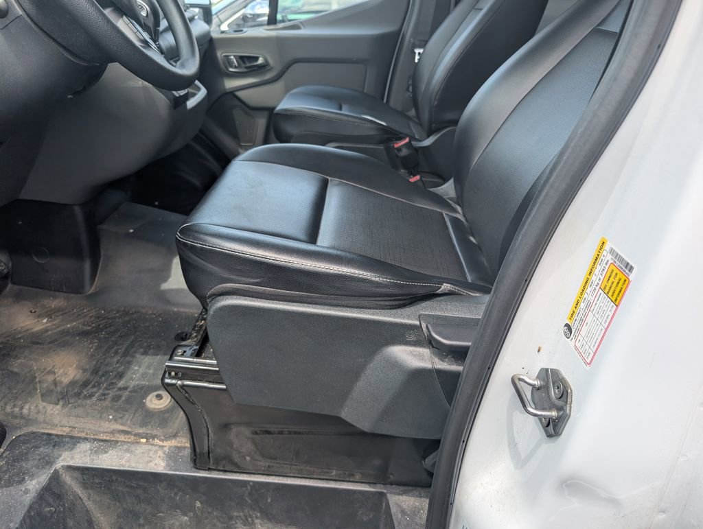 Used 2024 Ford Transit 250 148 Medium Roof RWD image 9