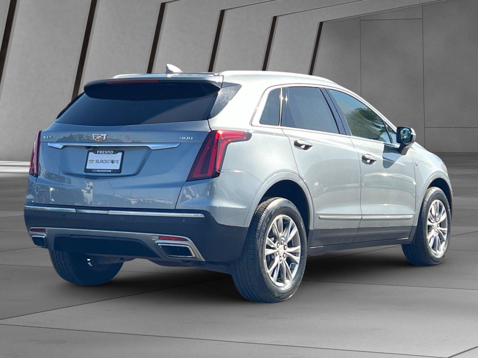 Certified 2023 Cadillac XT5 Premium Luxury AWD/4WD image 4