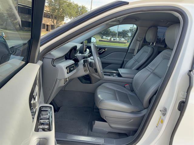Used 2020 Lincoln Aviator Reserve w/ Class IV Trailer Tow Package RWD image 8