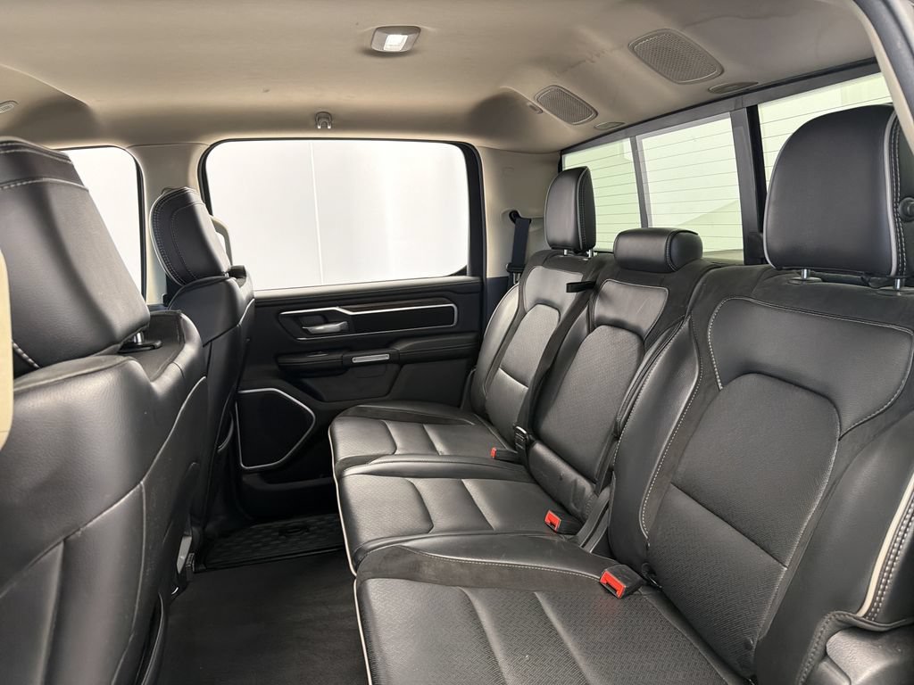 Used 2019 RAM 1500 Laramie AWD/4WD image 23