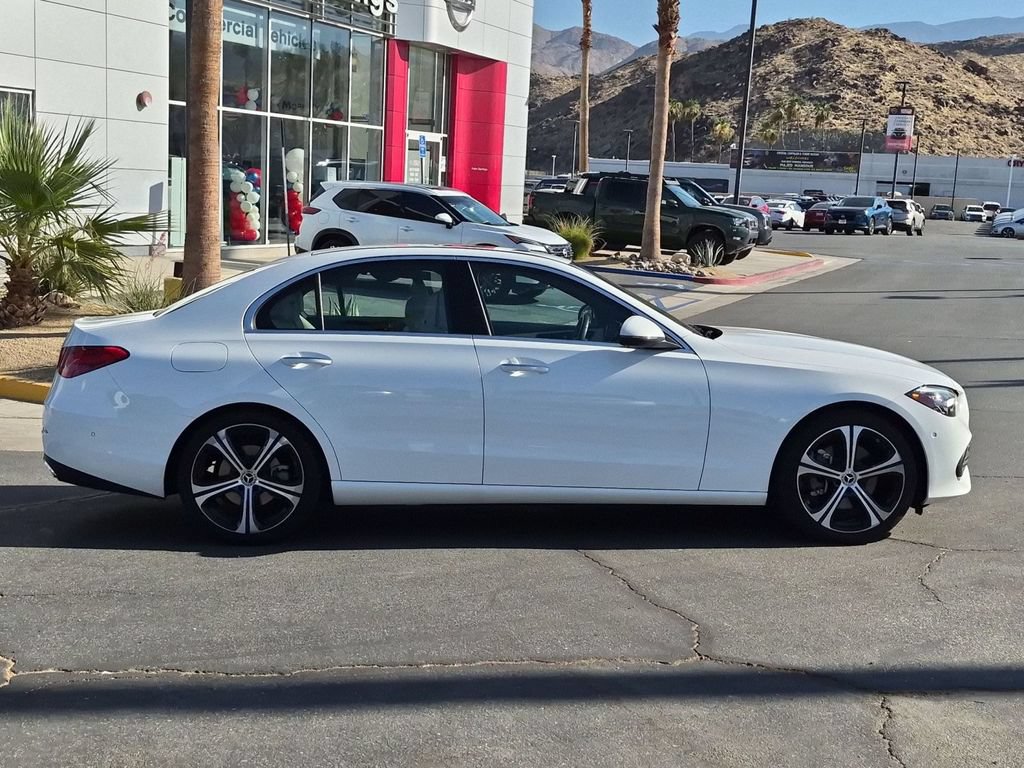 Used 2025 Mercedes-Benz C 300 Sedan image 5