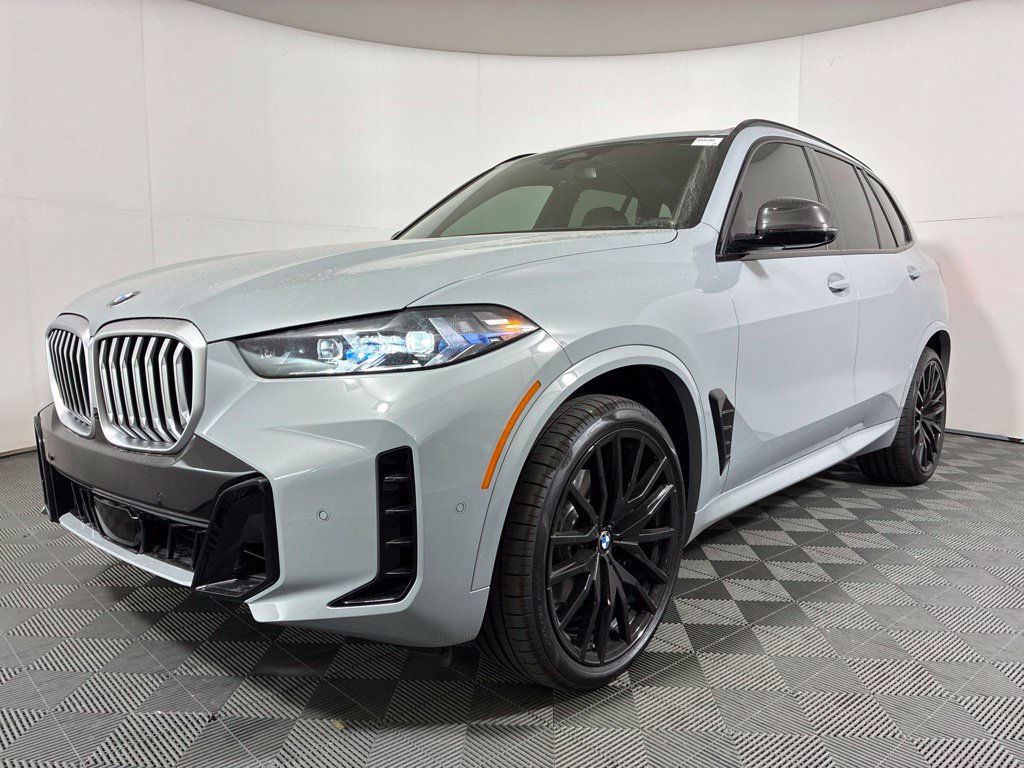 New 2026 BMW X5 xDrive40i w/ M Sport Package AWD/4WD image 2