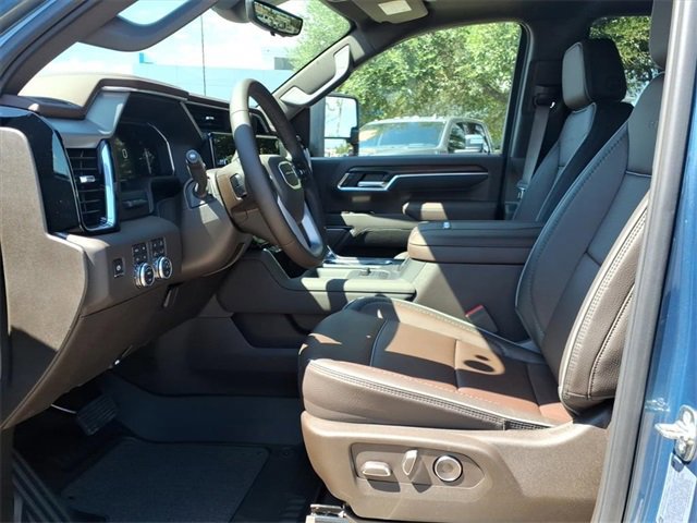 New 2026 GMC Sierra 2500 Denali w/ Denali Reserve Package image 12