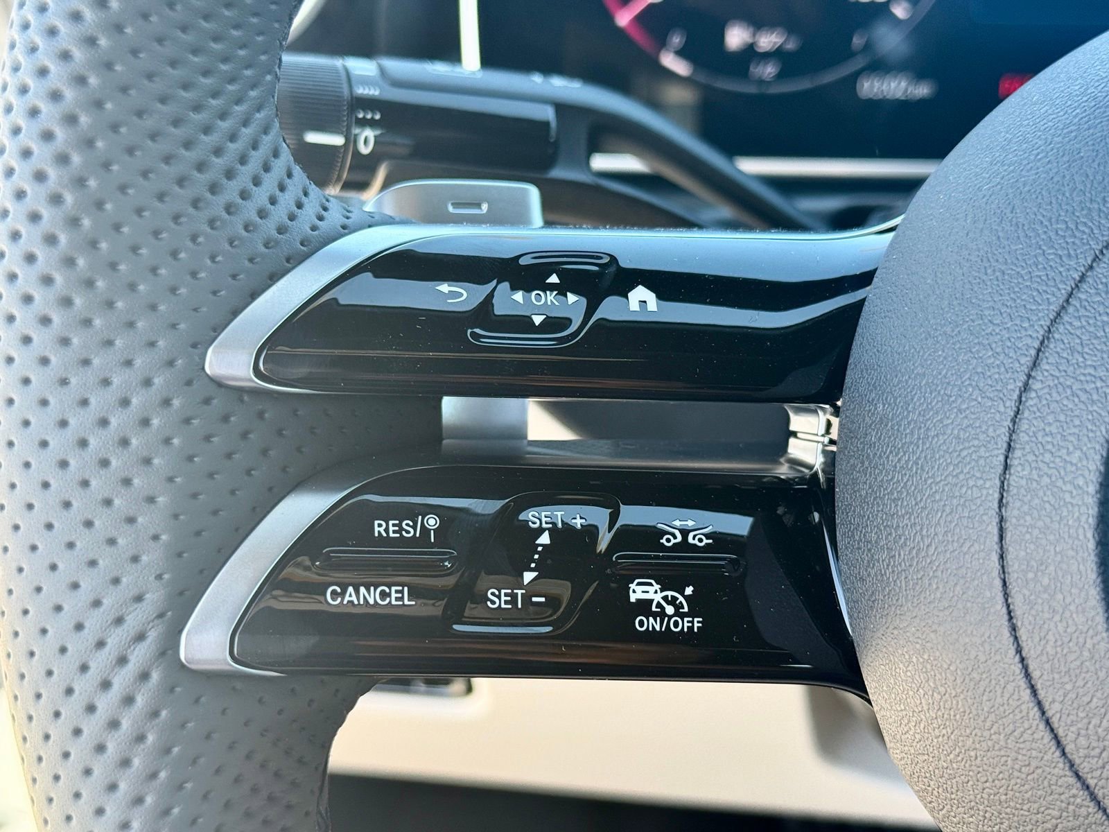 New 2026 Mercedes-Benz CLE 450 4MATIC Cabriolet image 19