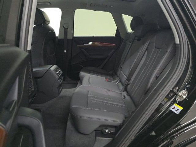 Used 2022 Audi Q5 2.0T Prestige w/ Prestige Package image 8