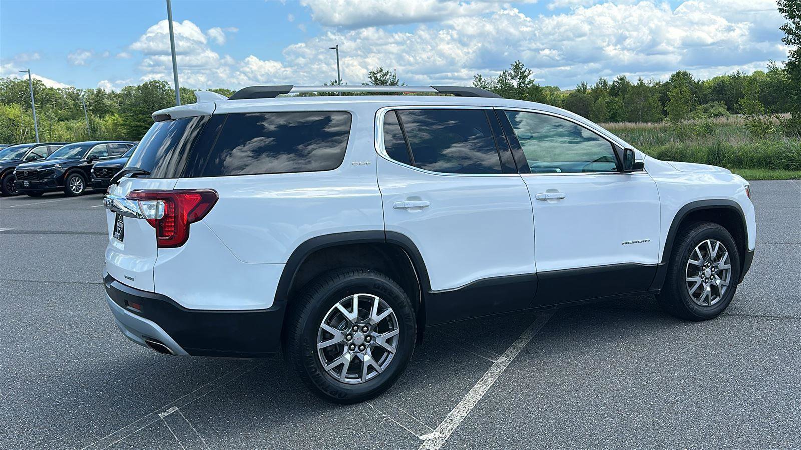 Used 2020 GMC Acadia SLT image 7