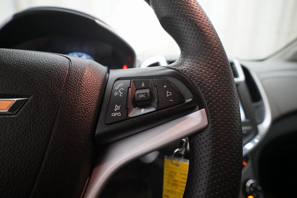 Used 2017 Chevrolet Sonic LT image 18