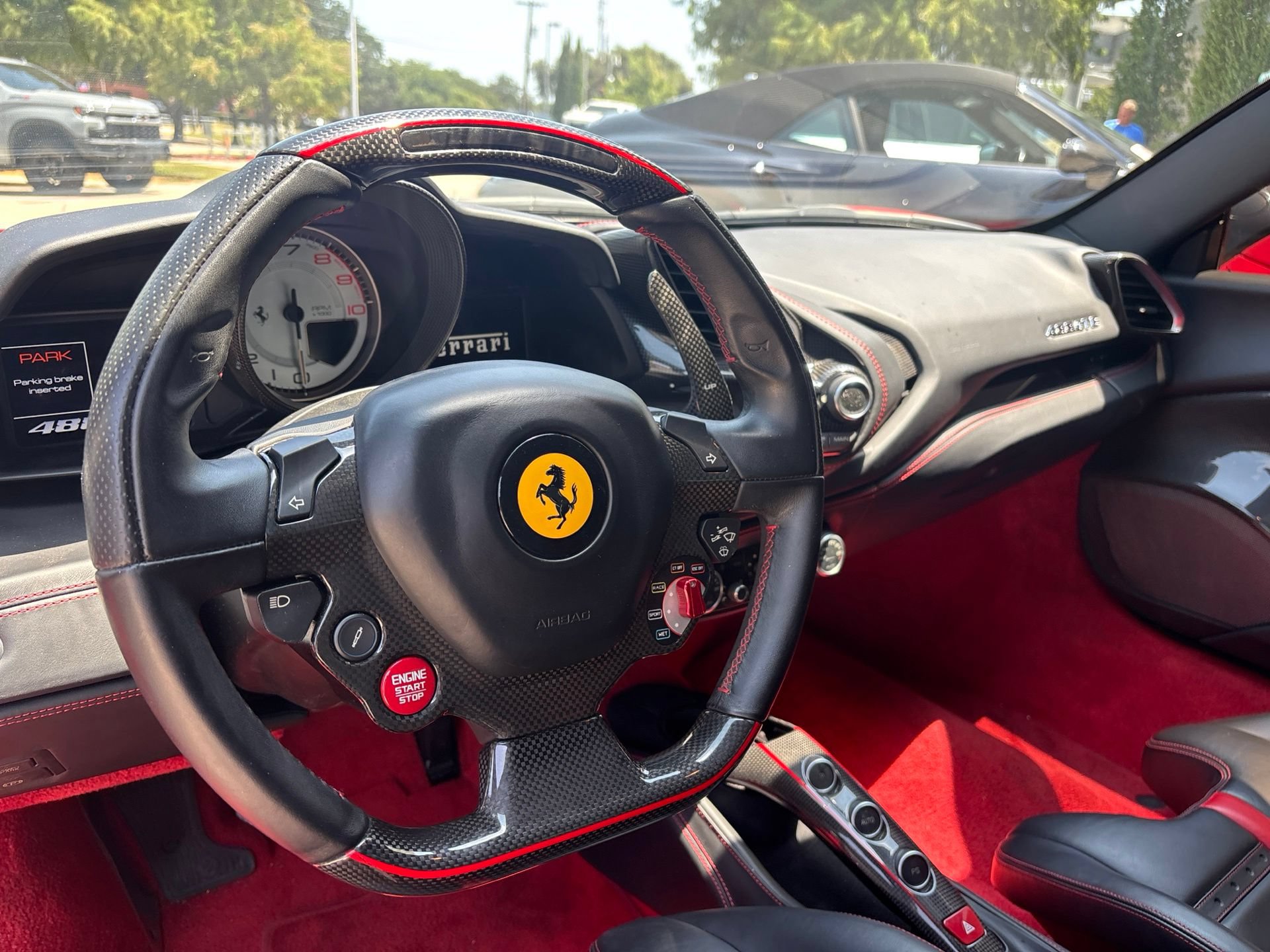 Used 2017 Ferrari 488 GTB RWD image 6