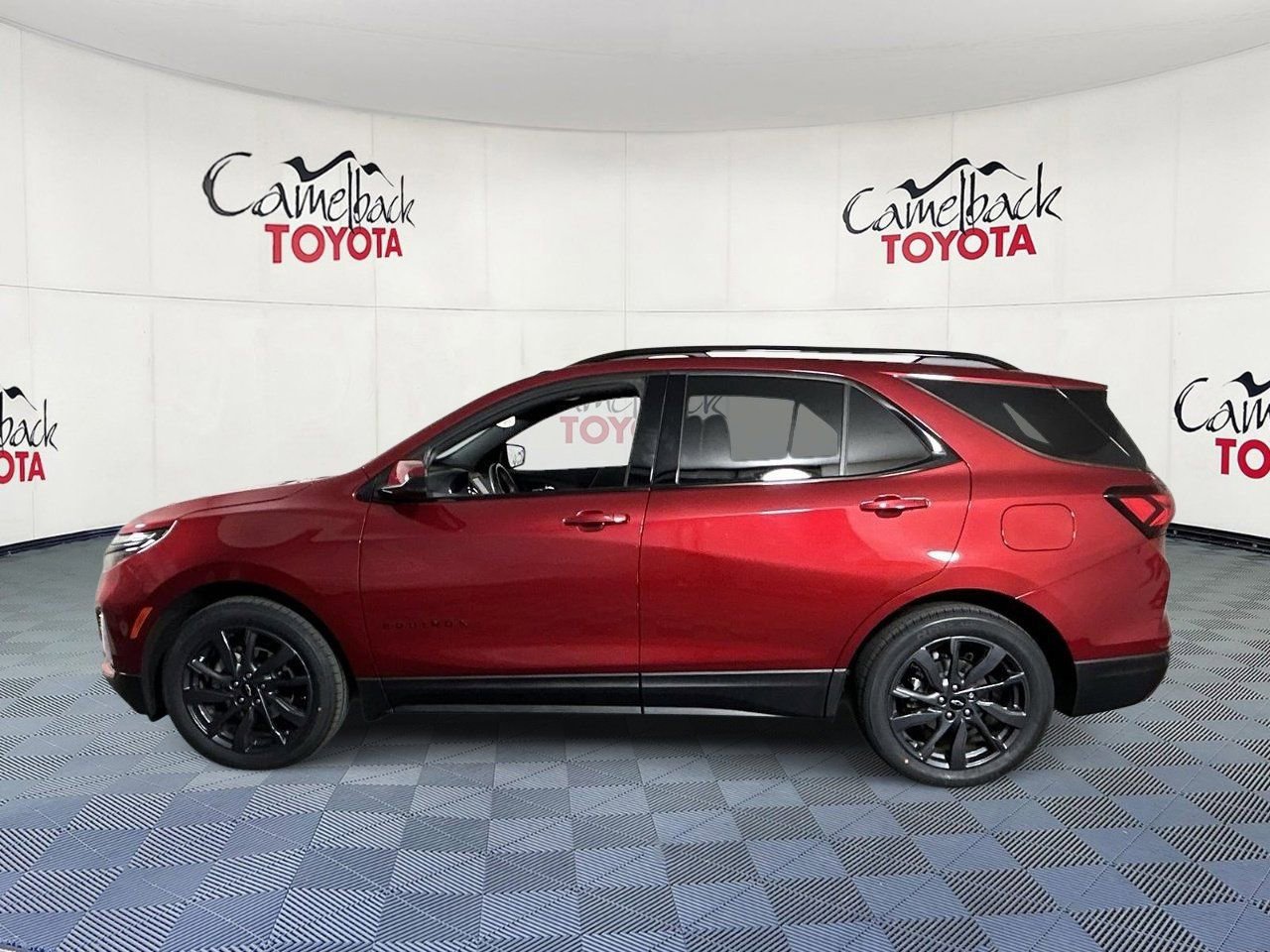 Used 2024 Chevrolet Equinox RS image 4