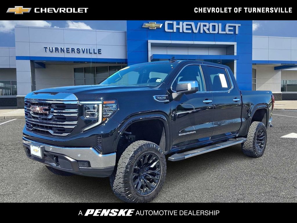 Used 2024 GMC Sierra 1500 SLT w/ SLT Premium Plus Package image 1