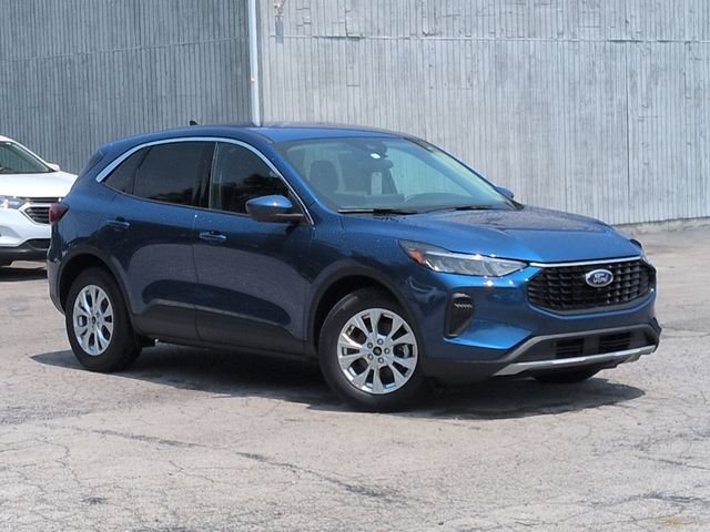 Used 2023 Ford Escape Active w/ Tech Pack #2 FWD image 11