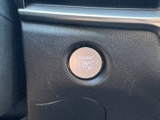 Used 2025 Kia Sorento LX image 24