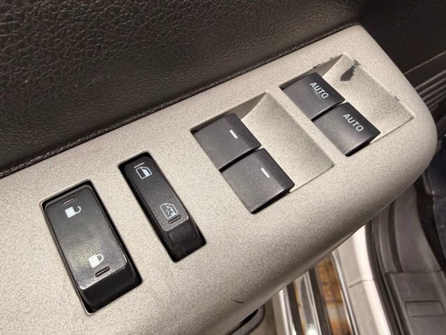 Used 2015 Ford F250 Lariat w/ Lariat Ultimate Package AWD/4WD image 25