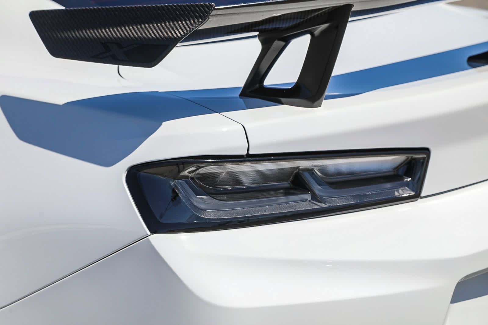 Used 2018 Chevrolet Camaro ZL1 RWD image 9