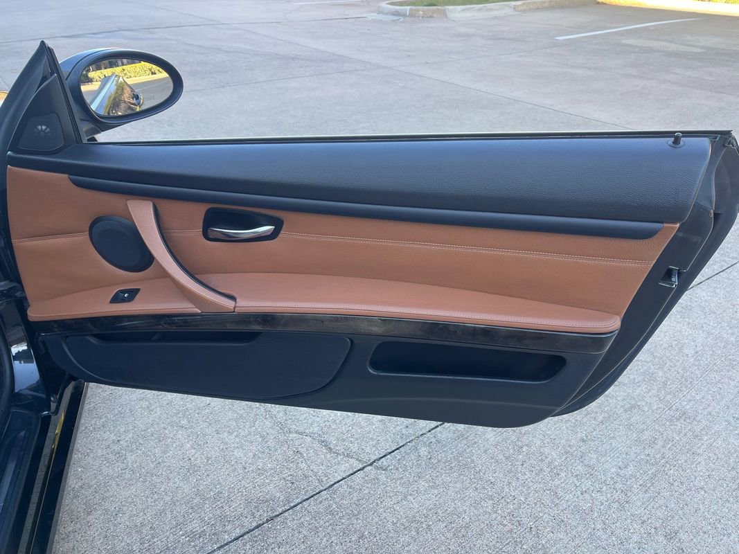 Used 2008 BMW 335i Convertible image 17