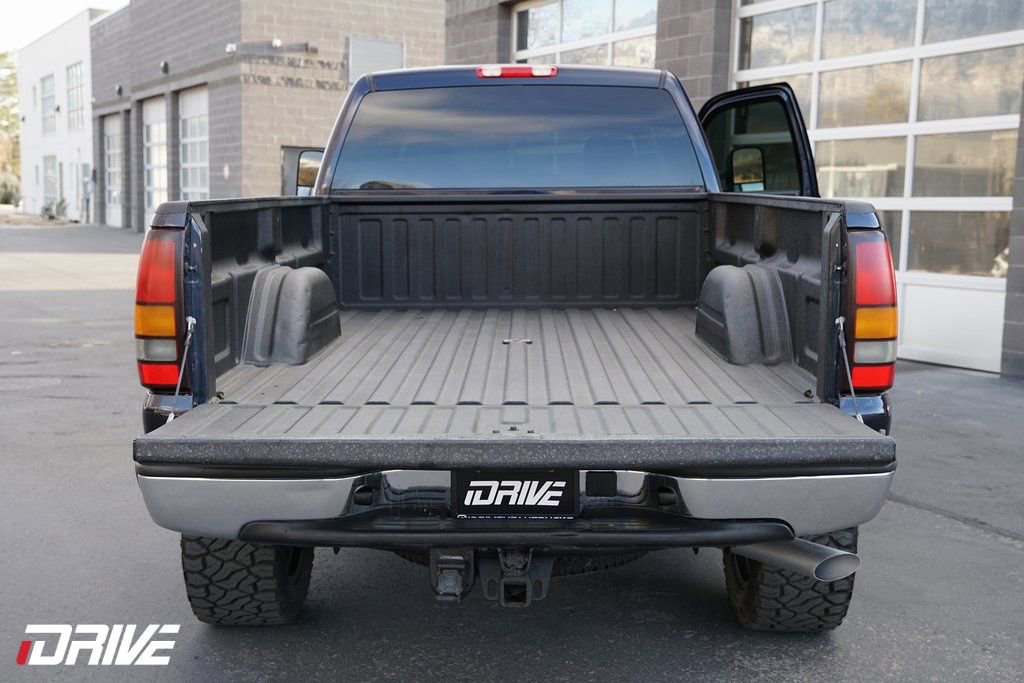 Used 2007 GMC Sierra 3500 SLT w/ Skid Plate Package image 39