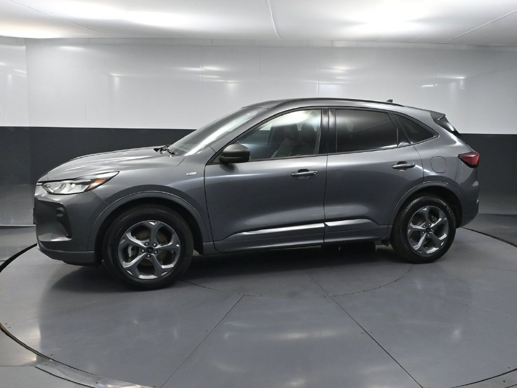 Used 2024 Ford Escape ST-Line w/ Tech Pack #1 AWD/4WD image 8