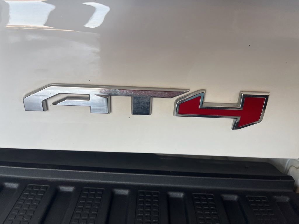 Used 2025 GMC Sierra 1500 AT4 image 47