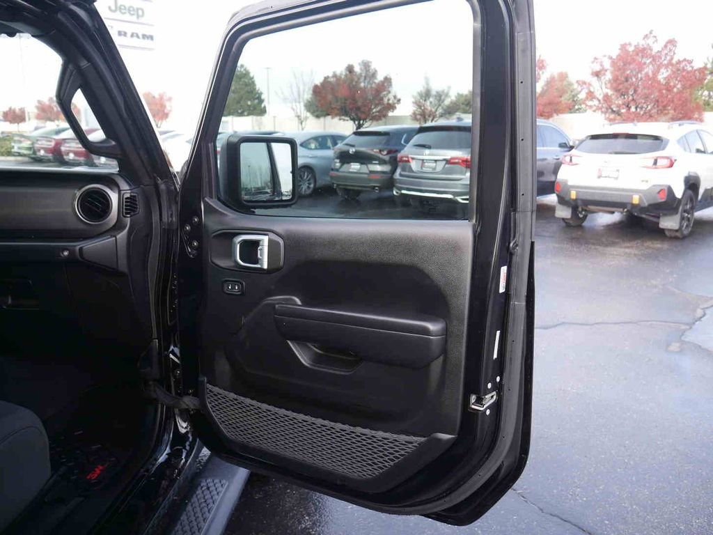 Certified 2021 Jeep Gladiator Sport image 27