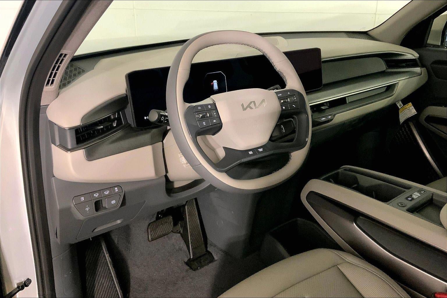 New 2026 Kia EV9 Wind AWD/4WD image 7