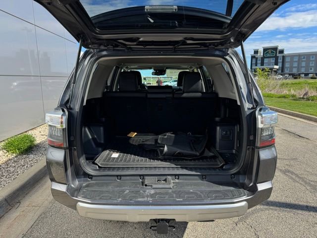 Certified 2020 Toyota 4Runner TRD Off-Road Premium w/ Moonroof Package AWD/4WD image 39