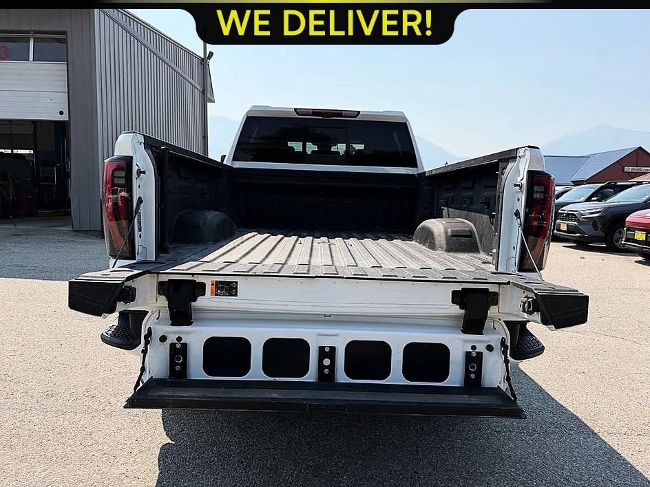 Used 2024 GMC Sierra 2500 AT4 w/ Technology Package AWD/4WD image 10