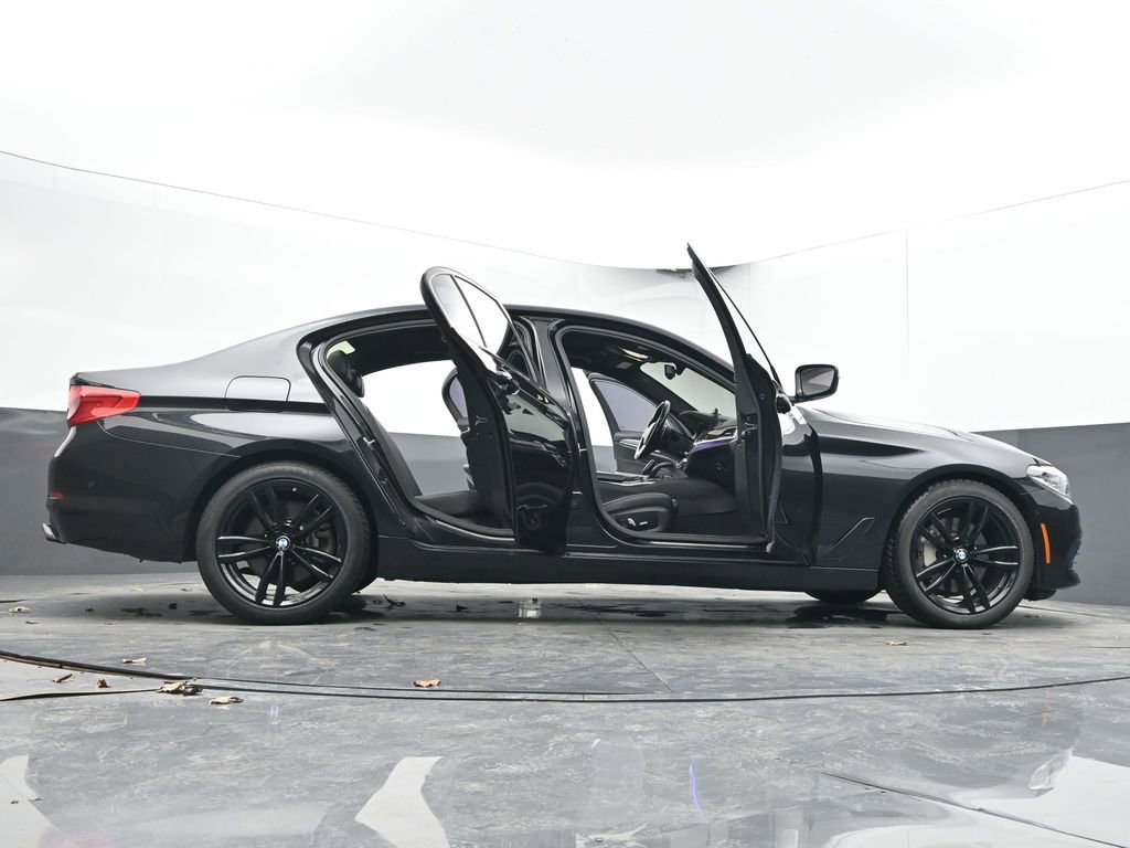 Used 2017 BMW 540i xDrive image 57