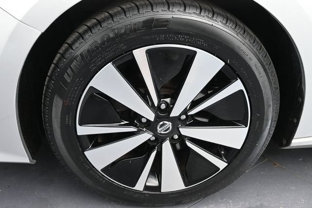 Used 2022 Nissan Altima 2.5 SV FWD image 21