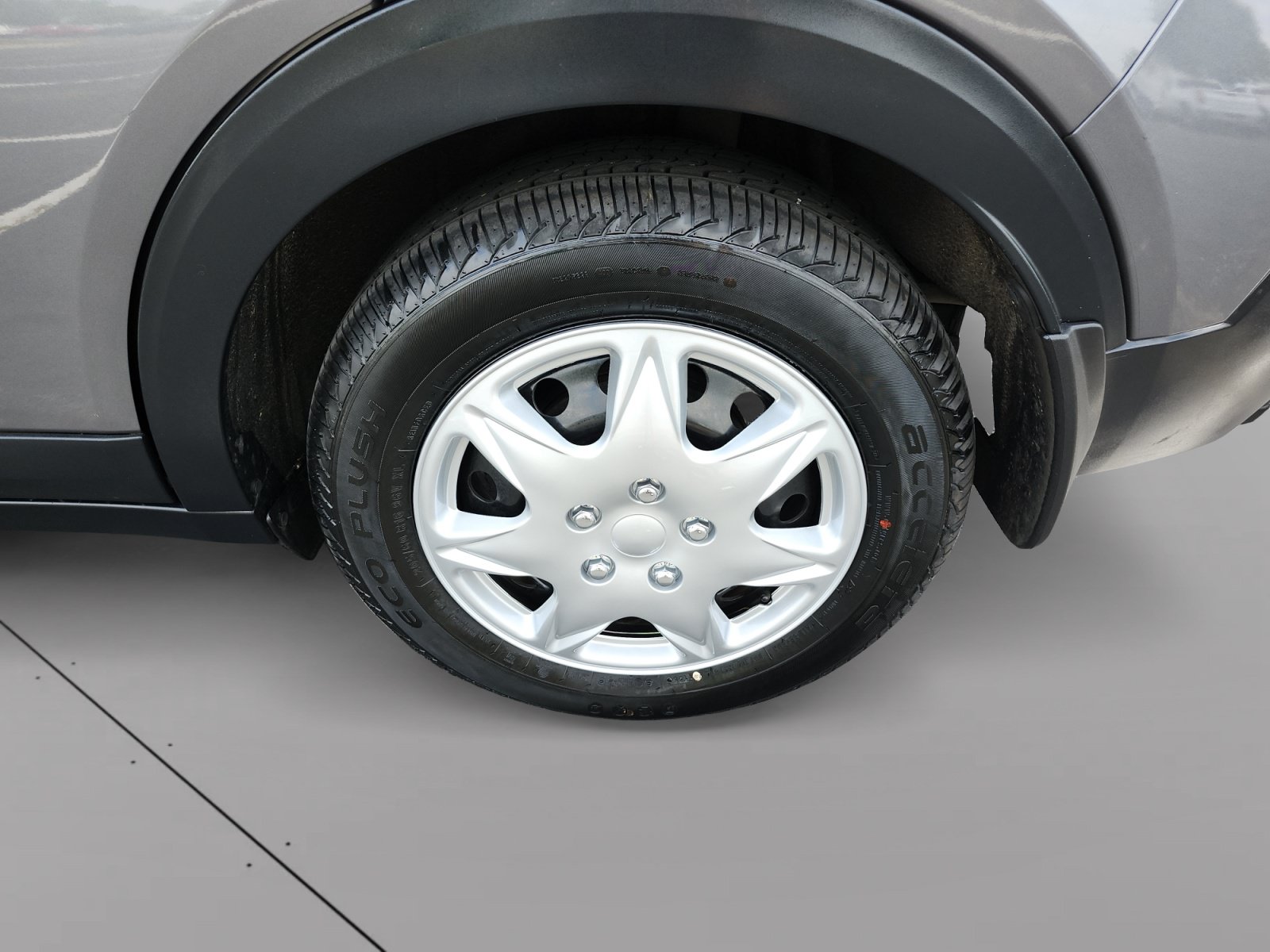 Used 2019 Nissan Kicks S FWD image 14