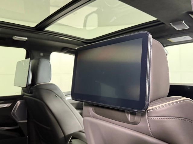 New 2026 Cadillac Escalade V w/ LPO, ONYX Package image 59