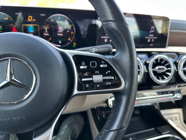 Used 2020 Mercedes-Benz CLA 250 image 22