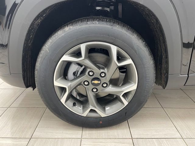 New 2026 Chevrolet Trax LT w/ Driver Confidence Package image 7