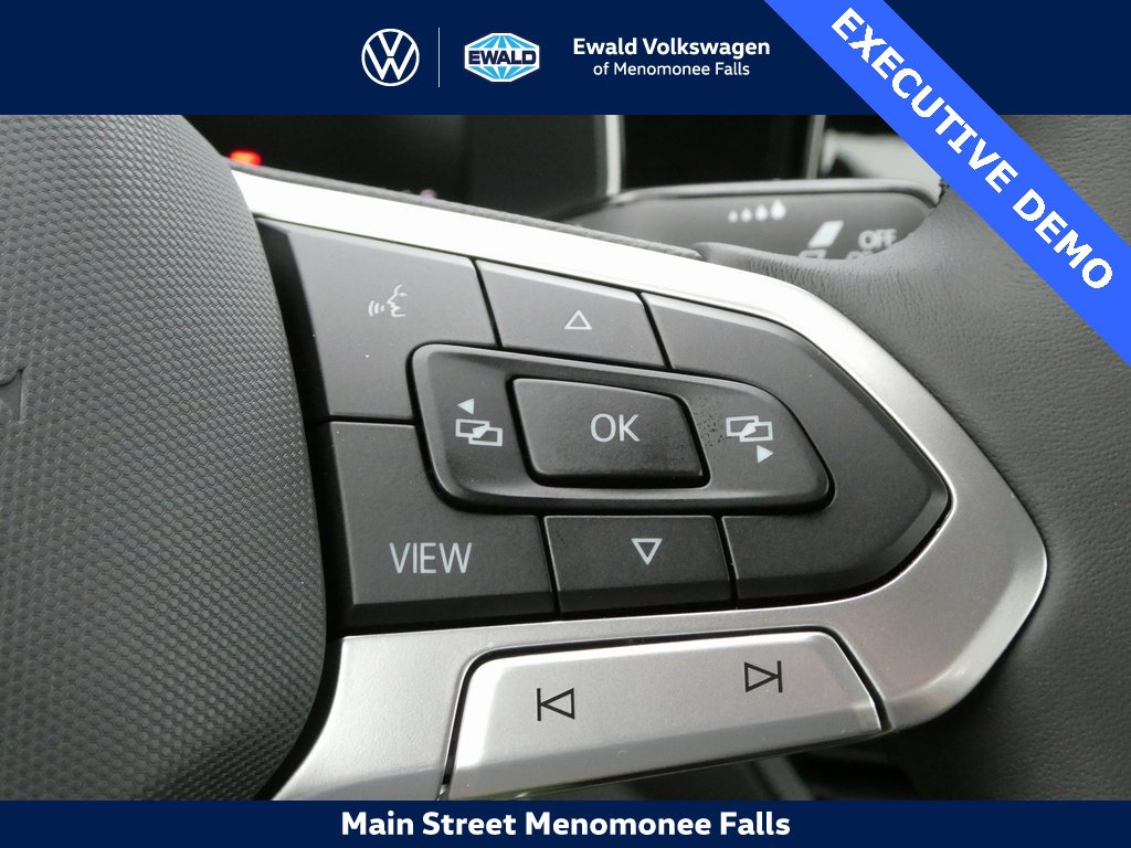 Certified 2025 Volkswagen Jetta S image 13