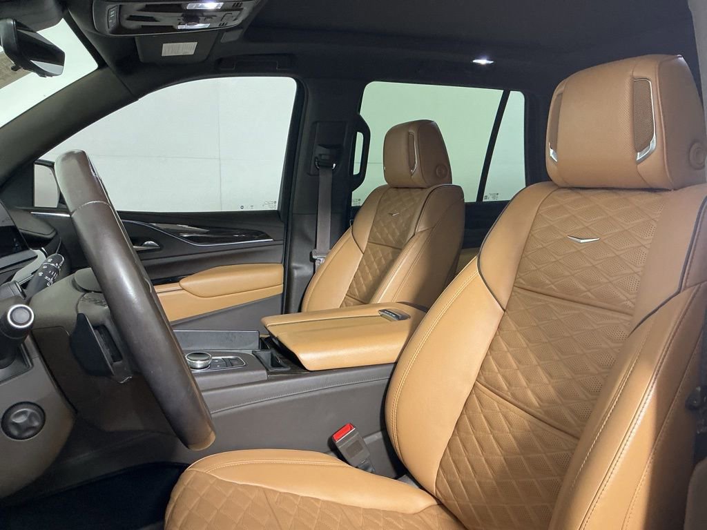 Used 2021 Cadillac Escalade Sport w/ Driver Assist Tech Package image 22