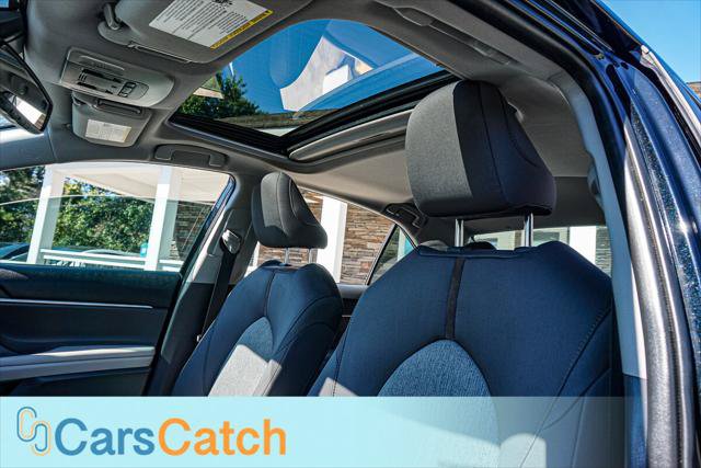 Used 2018 Toyota Camry LE w/ Moonroof Package FWD image 21