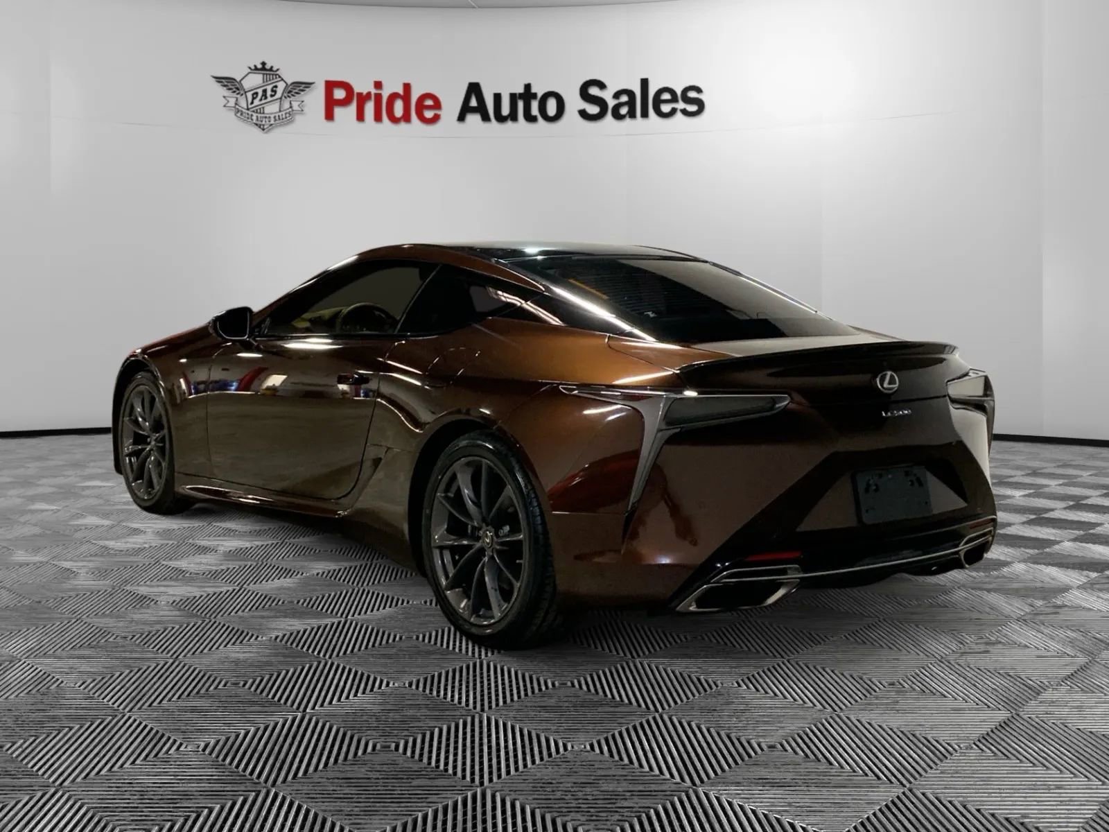 Used 2019 Lexus LC 500 Coupe w/ Carbon Fiber Package image 5