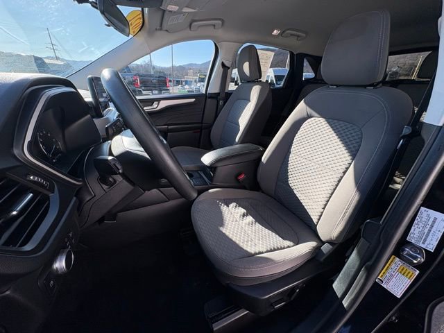 Used 2021 Ford Escape SE image 25