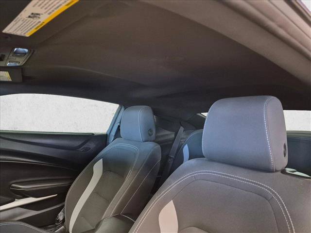Used 2018 Chevrolet Camaro SS RWD image 18