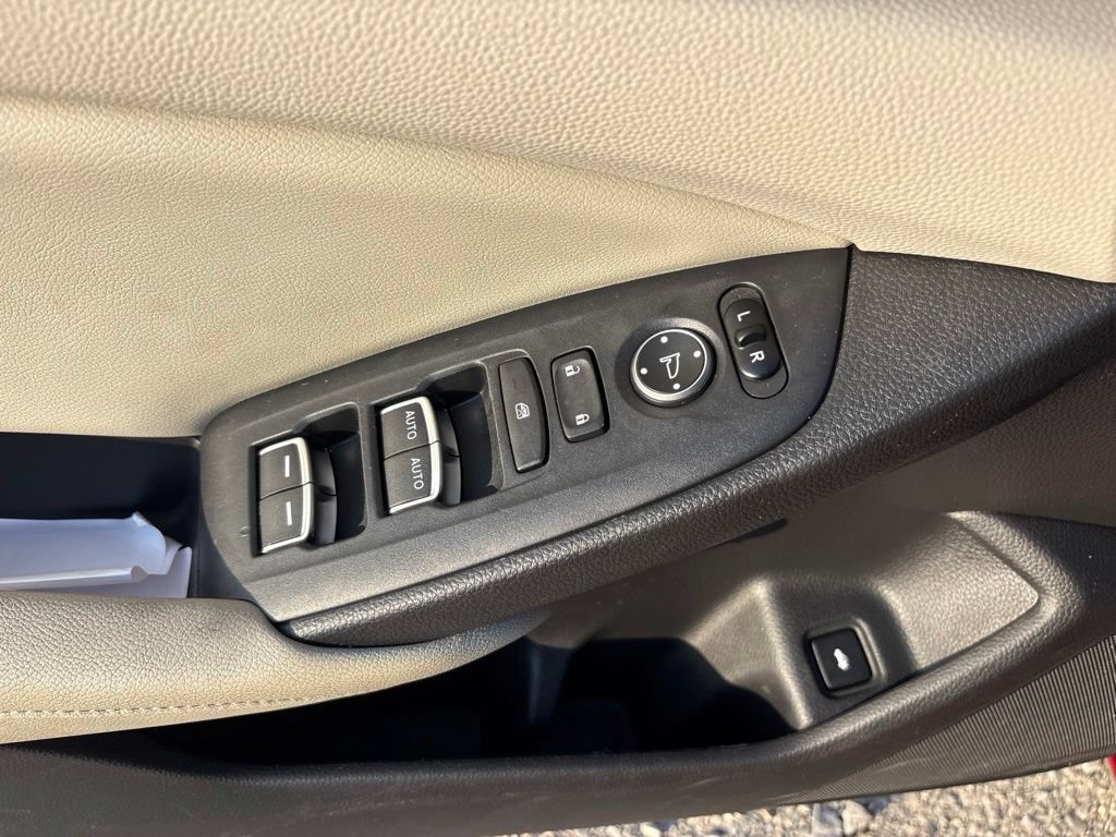 Used 2018 Honda Accord LX image 13