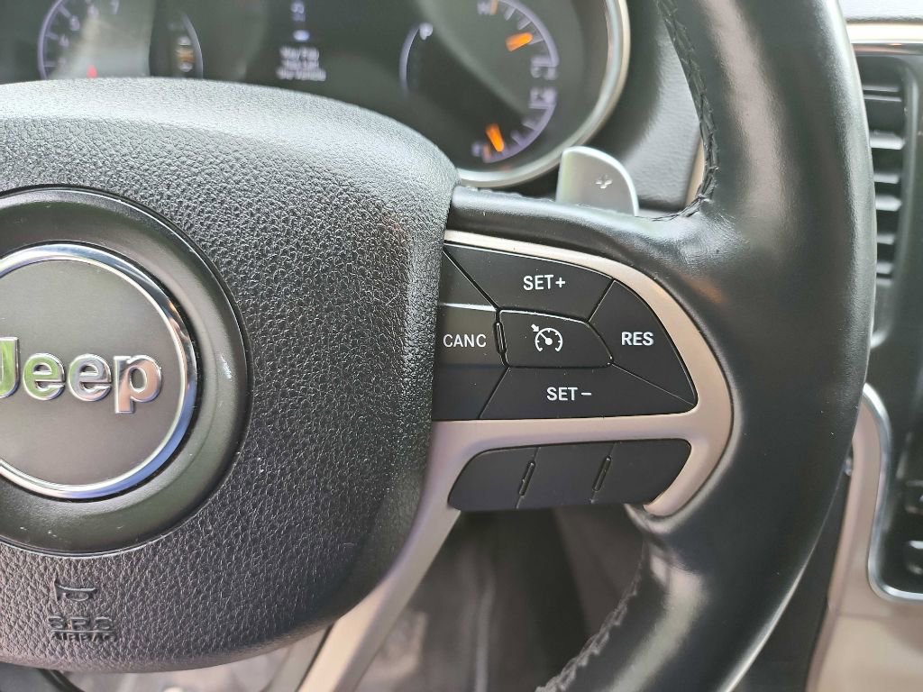 Used 2014 Jeep Grand Cherokee Limited image 16