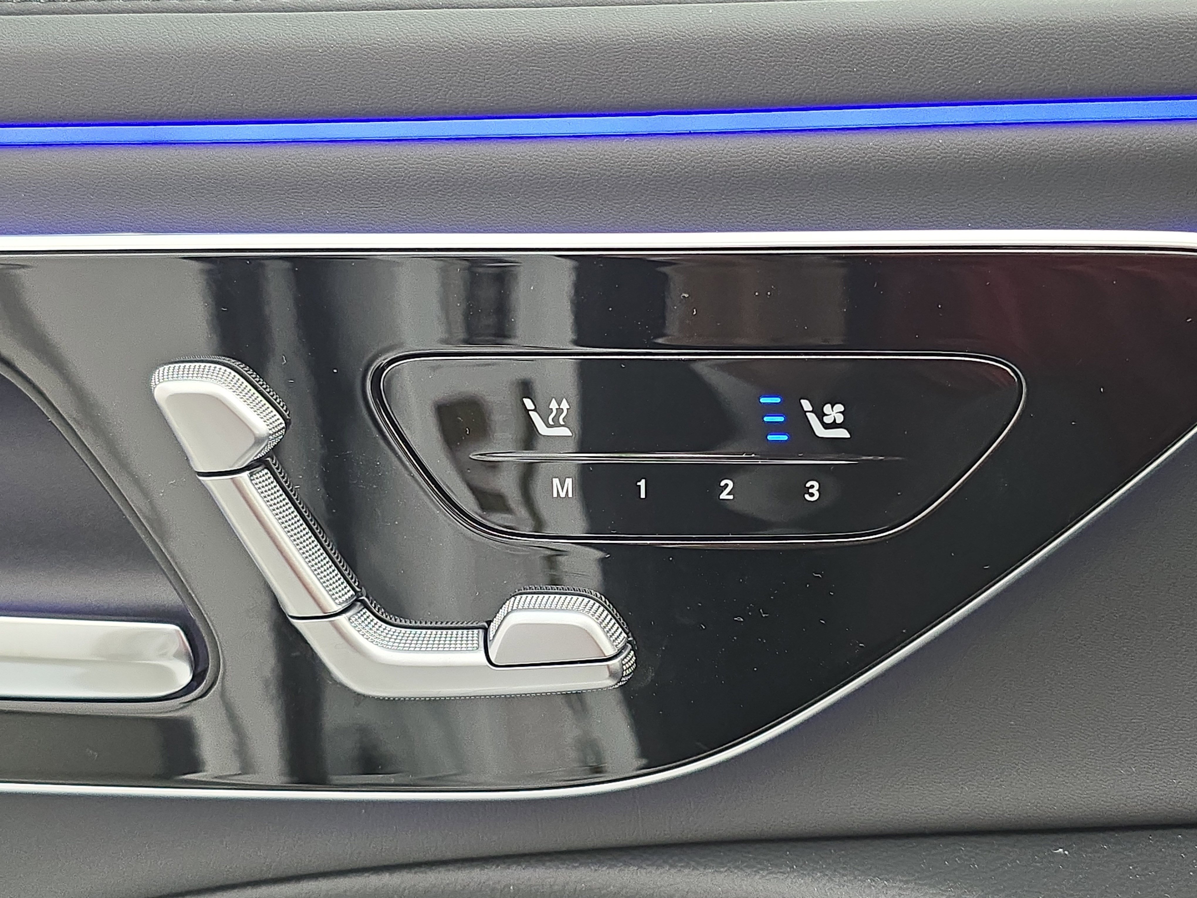 New 2026 Mercedes-Benz E 53 AMG 4MATIC Sedan image 29