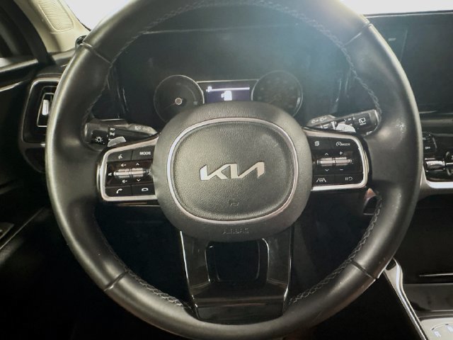 Certified 2022 Kia Sorento S AWD/4WD image 11