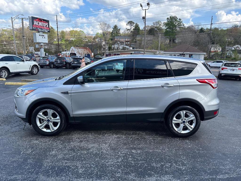 Used 2016 Ford Escape SE AWD/4WD image 3