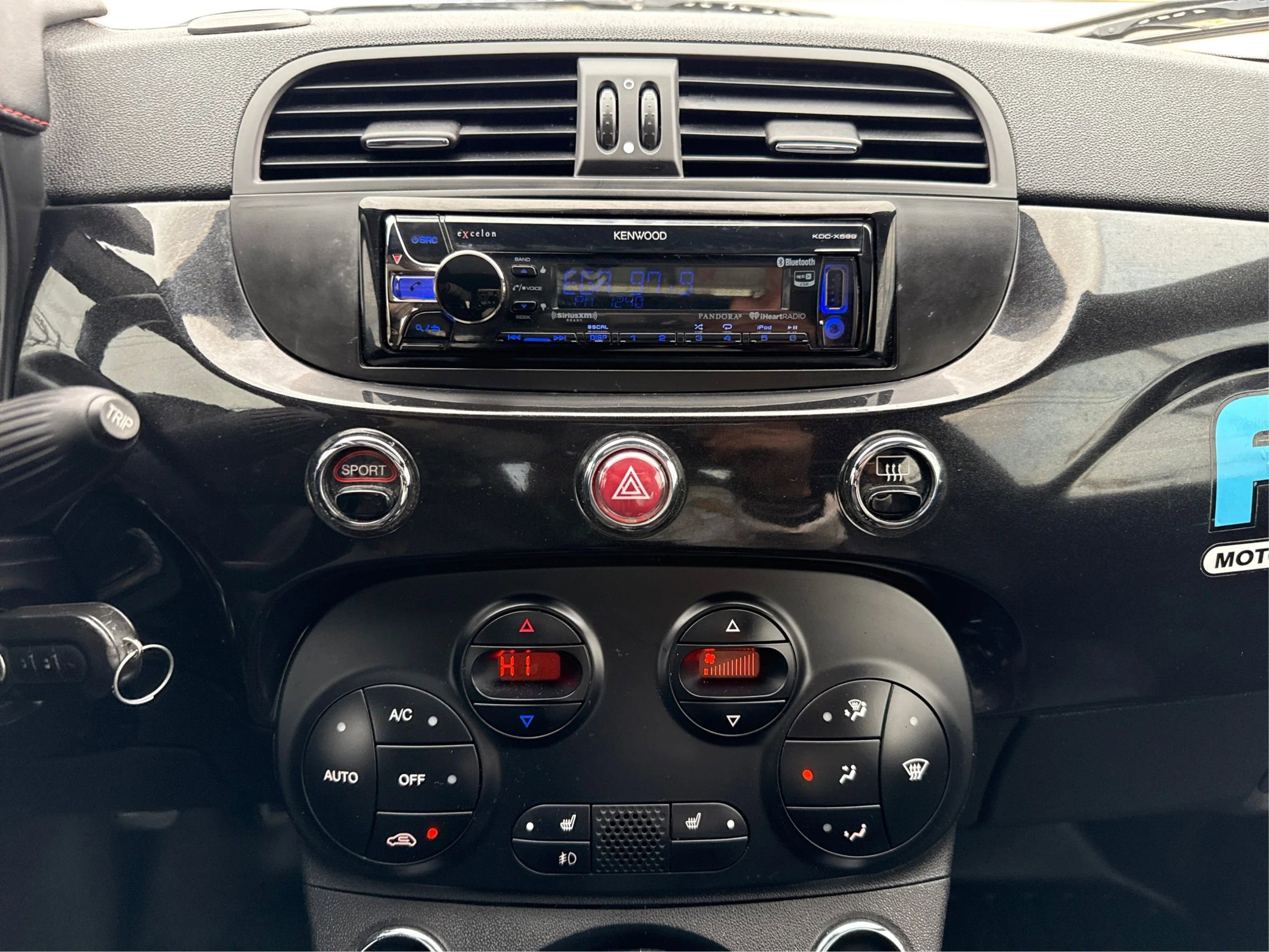 Used 2013 FIAT 500 Abarth w/ Comfort/Convenience Group FWD image 15