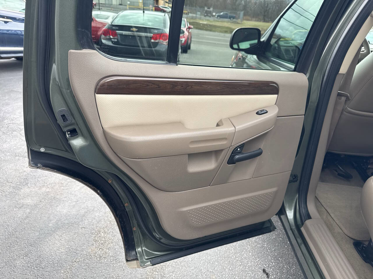 Used 2004 Ford Explorer Eddie Bauer AWD/4WD image 17