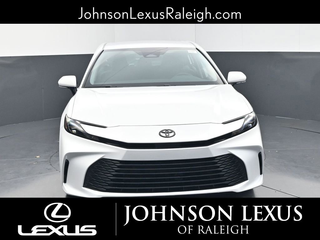 Used 2026 Toyota Camry LE image 4