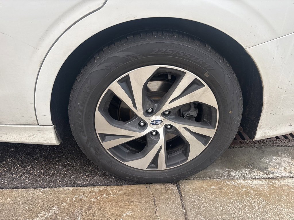 Used 2022 Subaru Legacy Premium image 4